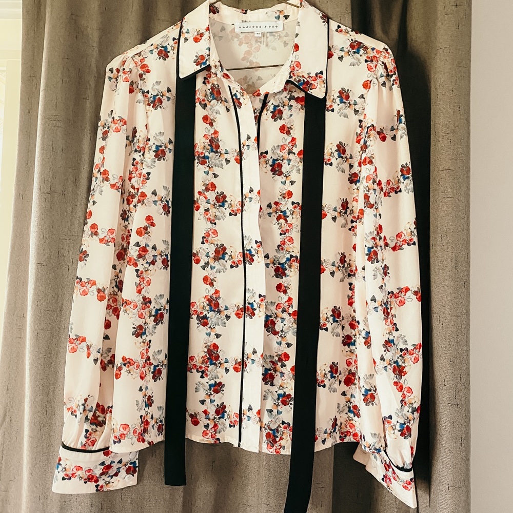 Vici floral blouse